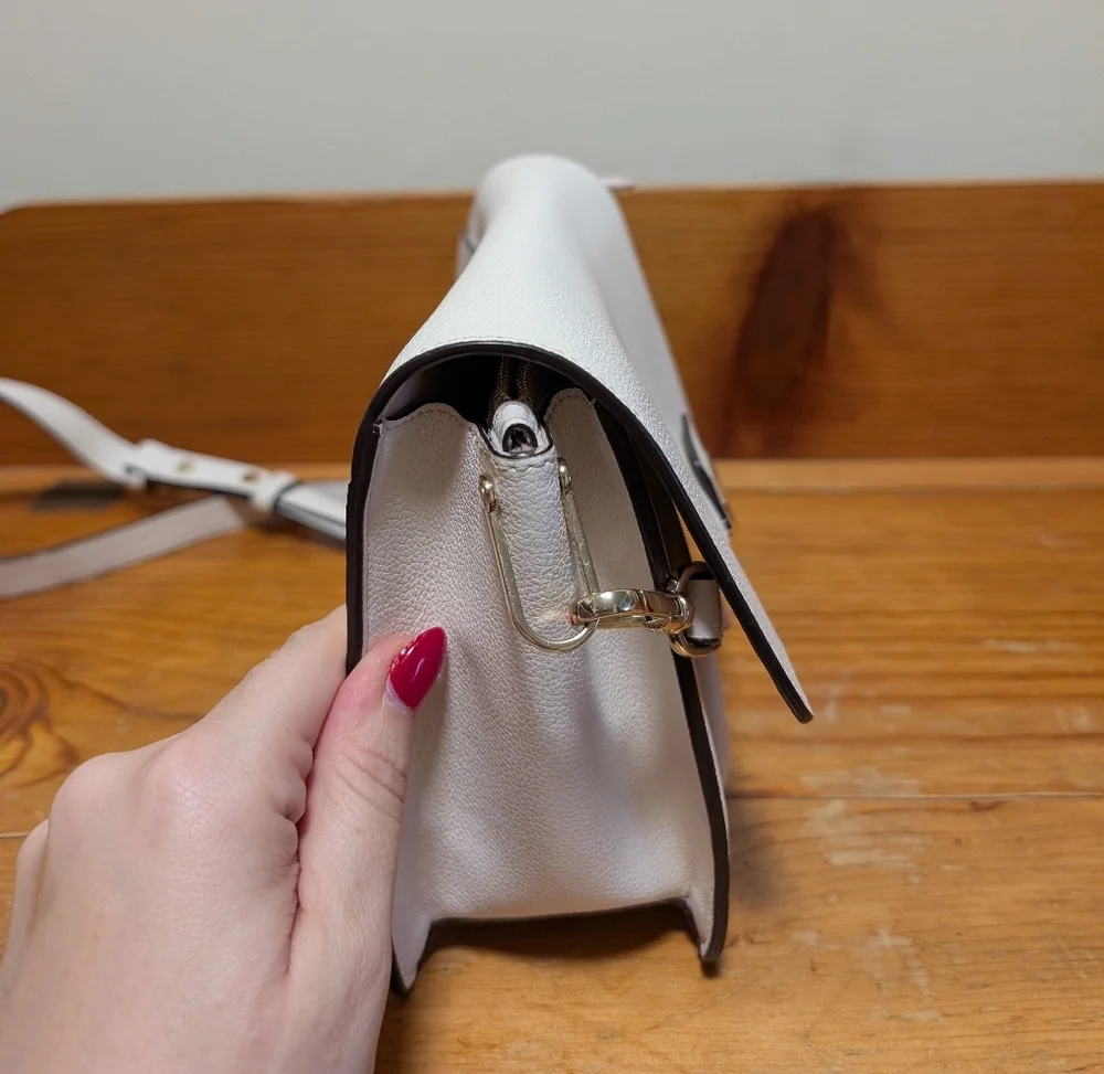 Kate Spade White Leather Crossbody Bag with Gold Turn Lock